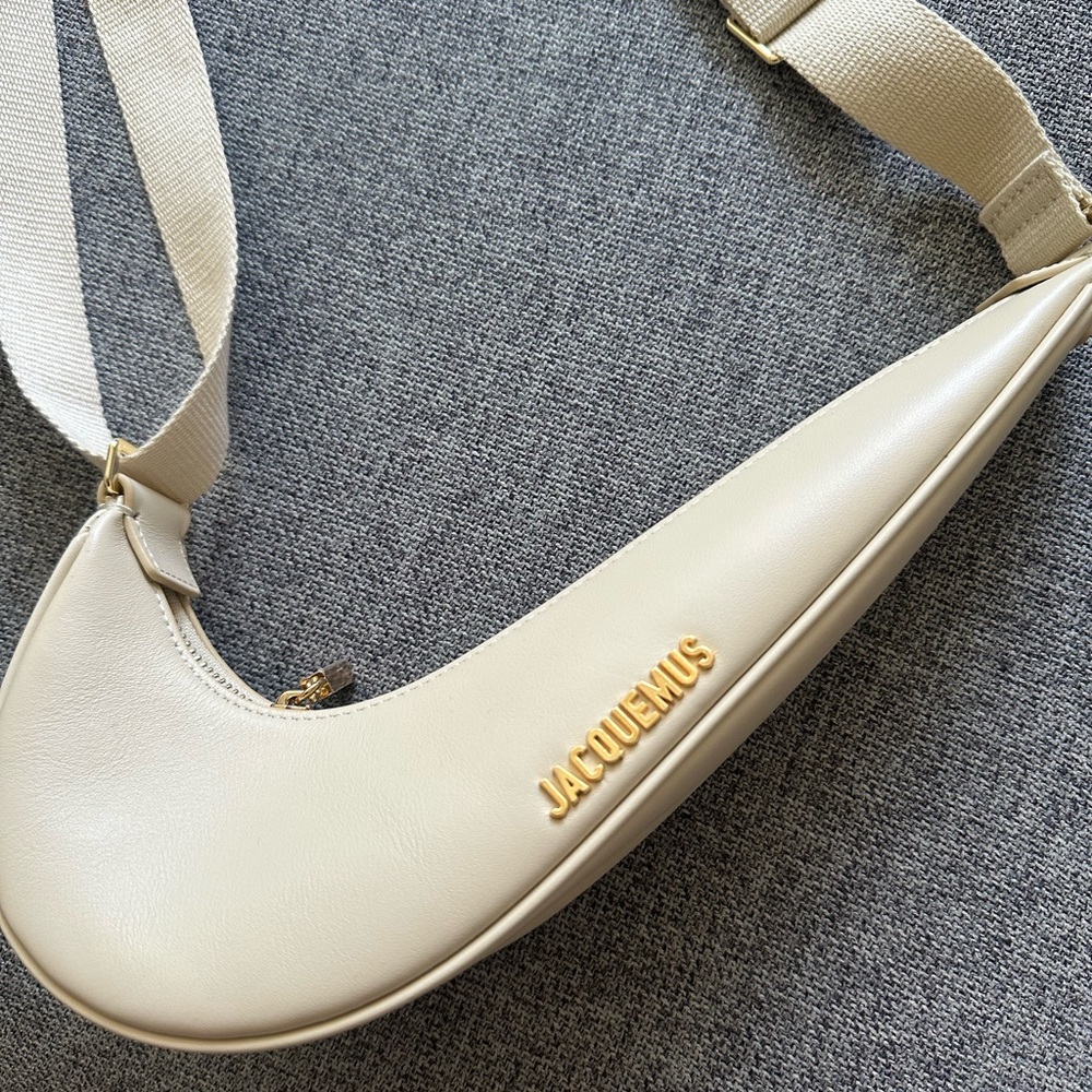 Jacquemus x Nike Le Swoosh Cream Crossbody Bag